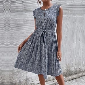 Women sleeveless summer floral pleated dress with blue white print and tie waist