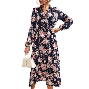 Abito longuette floreale a maniche lunghe con scollo a V e gonna a balze blu navy