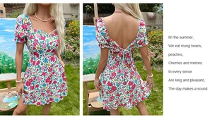 Détail de la robe d'été fleurie dos nu avec un nœud délicat et des manches bouffantes