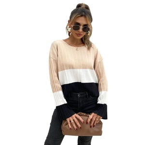 Pull chic à blocs de couleurs en maille côtelée abricot, blanc et noir pour femmes