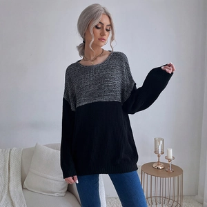 Women's oversize color block crewneck sweater in grey and black casual knit style