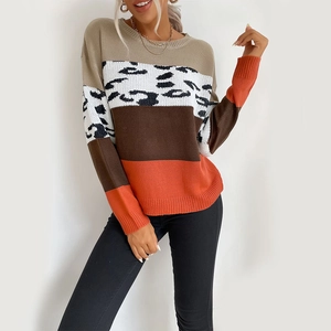 Women leopard patchwork long sleeve sweater in khaki brown and orange knit