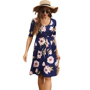 Navy floral V-neck buttoned vacation dress with pockets and mid-length sleeves