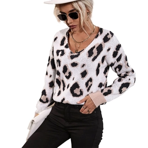 Pull léopard pour femme avec col en V et poignets côtelés roses pour l'automne et l'hiver