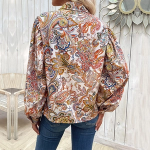 Chemisier bohème à imprimé paisley avec manches bouffantes et col vintage pour femmes