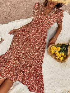 Vintage brick red floral V-neck dress with puff sleeves and ruffle hem for summer beach