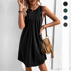 Robe d'été noire sans manches pour femme avec col en V, sac à franges et chapeau