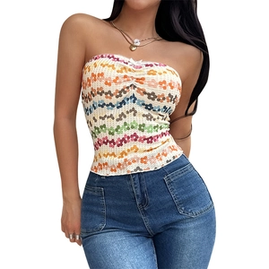 Haut tube y2k pour femme à fleurs avec bordure en dentelle et tissu gaufré