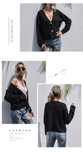 Drei-Winkel-Ansicht der schwarzen V-Ausschnitt Strickjacke mit bunten Punkten und Knöpfen