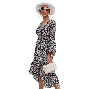 Damen Midi-Blumenkleid mit V-Ausschnitt, langen Trompetenärmeln und unregelmäßigem Saum