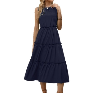Abito lungo blu navy senza maniche a balze con scollo rotondo e orlo a volant