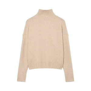 Pull élégant à col montant en maille beige avec poignets côtelés et épaules tombantes chic