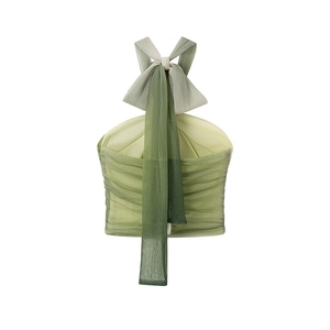Chique geplooide tube top met groen kleurverloop en een grote strik op de rug