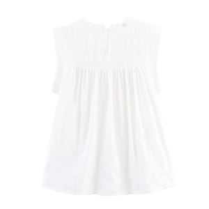 Elegantes ärmelloses weißes Baby-Top mit zarter Spitze und plissierter A-Linien-Silhouette