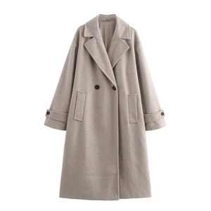 Long manteau en laine gris avoine avec double boutonnage et col à revers classique