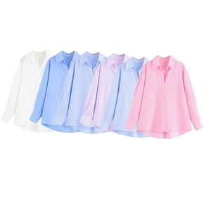 Collezione di camicie in cotone a maniche lunghe in vari colori e motivi a righe