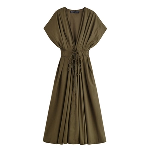 Abito midi da donna verde oliva con scollo a V, pieghe e coulisse regolabile in vita