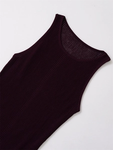 Detail showing the premium ribbed knit texture and stitching of the sleeveless round neck dress