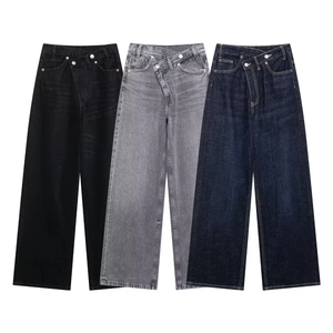 Jeans larges à taille haute avec taille asymétrique à double boutonnage en trois couleurs