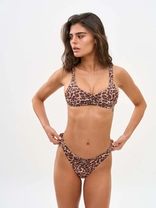 Trendy leopard print two-piece bikini featuring ruched details and high-cut bottom