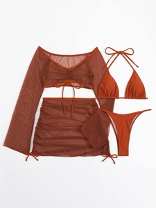 Ensemble bikini 4 pièces marron avec haut en maille et jupe portefeuille assortie