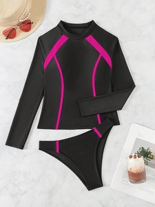 Costume da bagno due pezzi a maniche lunghe con cuciture rosa su marmo bianco