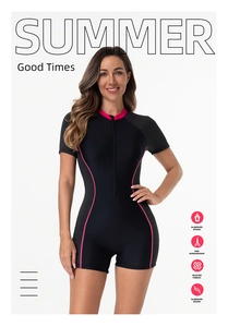 Maillot de bain une pièce à manches courtes avec zip frontal et bordures roses sur noir
