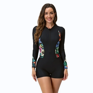 Maillot de bain de surf une pièce à manches longues pour femmes avec imprimé fleuri