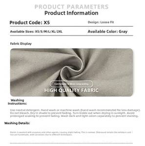 Vue macro du tissu denim gris avec tableau des tailles pour pantalon cargo ample