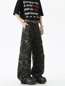 Pantalon cargo rétro camouflage pour hommes avec coupe large et multiples poches de style