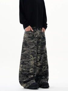 Streetwear camouflage cargo pants with wide leg silhouette and multiple utility pockets