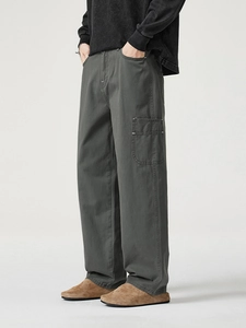 Men's retro fleece-lined cargo pants with multi-pockets and contrast stitching details