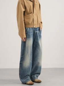 Jean large délavé rétro pour homme avec veste de travail kaki style urbain vintage