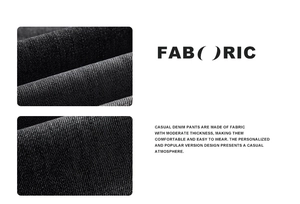 Détail macro du tissu denim noir texturé montrant le tissage sergé et l'épaisseur moyenne