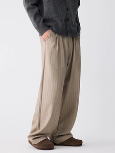 Retro-Herrenhose mit geradem Bein, eleganten Längsstreifen und schwerem Fall