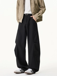 Pantalon cargo noir large pour homme avec poches 3D dans un style urbain tendance