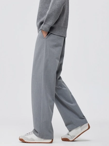 Men's wide-leg grey trousers with high drape and front pleats for business casual wear