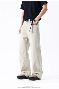 Pantaloni cargo larghi da uomo in twill di cotone beige chiaro con dettaglio cintura