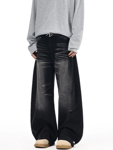 Men's retro oversized washed black denim jeans with cat whiskers and D-buckle belt