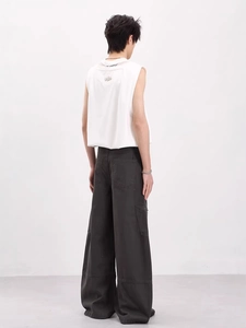 Men's American retro dark gray cargo pants with white vest and wide leg fit design
