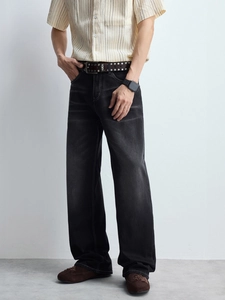 Jean large noir pour homme style rétro vibe avec lavage vintage et denim de qualité