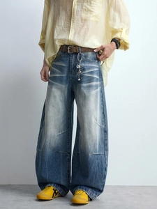 Men's retro curved leg wide jeans with whiskers wash effect and baggy silhouette