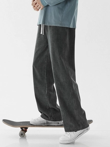 Jeans larghi a gamba dritta da uomo in grigio antracite lavato con coulisse elastica