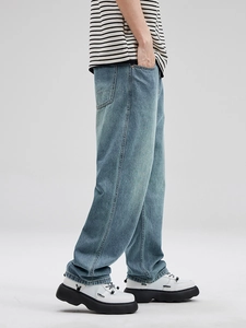 Jean vintage coupe large et droite pour homme en denim bleu clair délavé style urbain