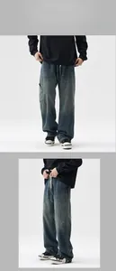Dettaglio dei pantaloni cargo da uomo con vita regolabile con coulisse e tasche laterali