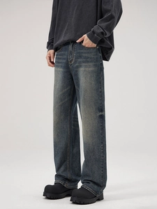 Herren Vintage Jeans im Cleanfit Stil mit weitem Bein und Distressed Indigo Waschung