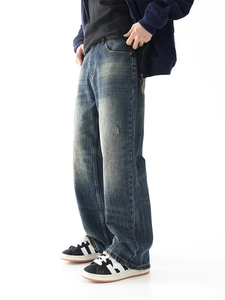 Jeans vintage da uomo con taglio ampio e lavaggio blu retrò per un look rilassato denim