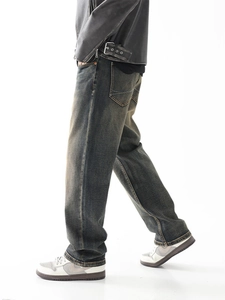 Jean droit rétro pour homme avec délavage vintage et coupe large style streetwear chic