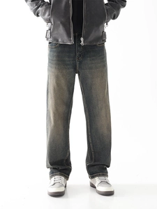 Jean droit rétro pour homme en denim bleu avec délavage vintage et moustaches