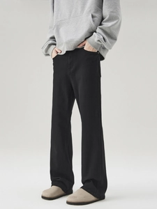 Men's high street black flared jeans in a relaxed fit with premium denim fabric